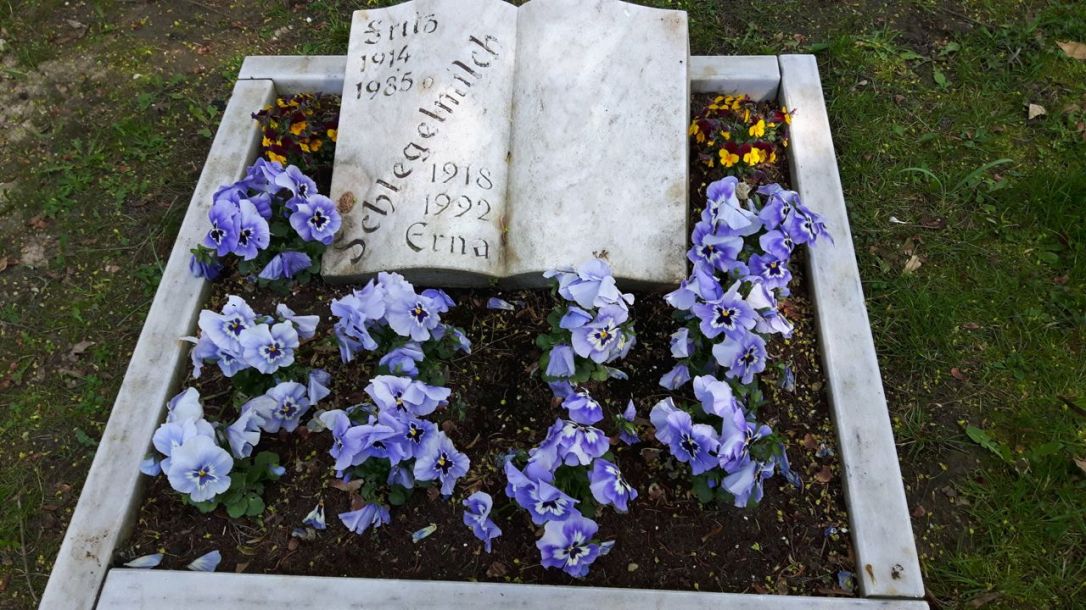 Springe SD Park Cemetery-8